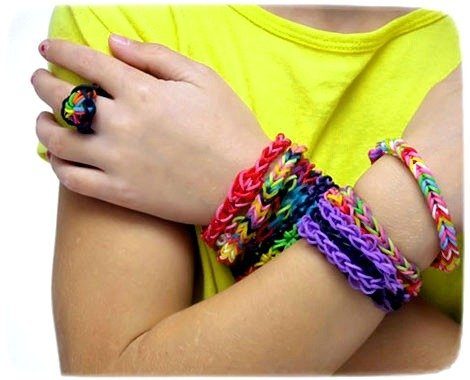 ZESTAW SUPER BANDS Z KROSNEM 900 szt. KIDEA